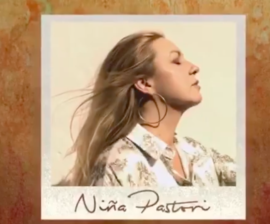 niña-pastori